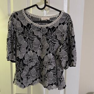 Solitaire Black and White Floral Blouse